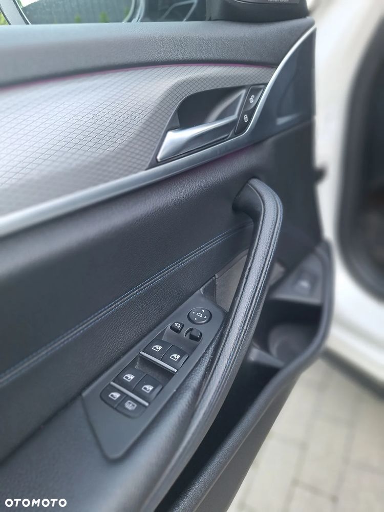 BMW Seria 5 530i xDrive Sport Line sport - 17