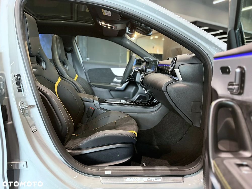 Mercedes-Benz Klasa A 45 S AMG 4-Matic 8G-DCT - 23