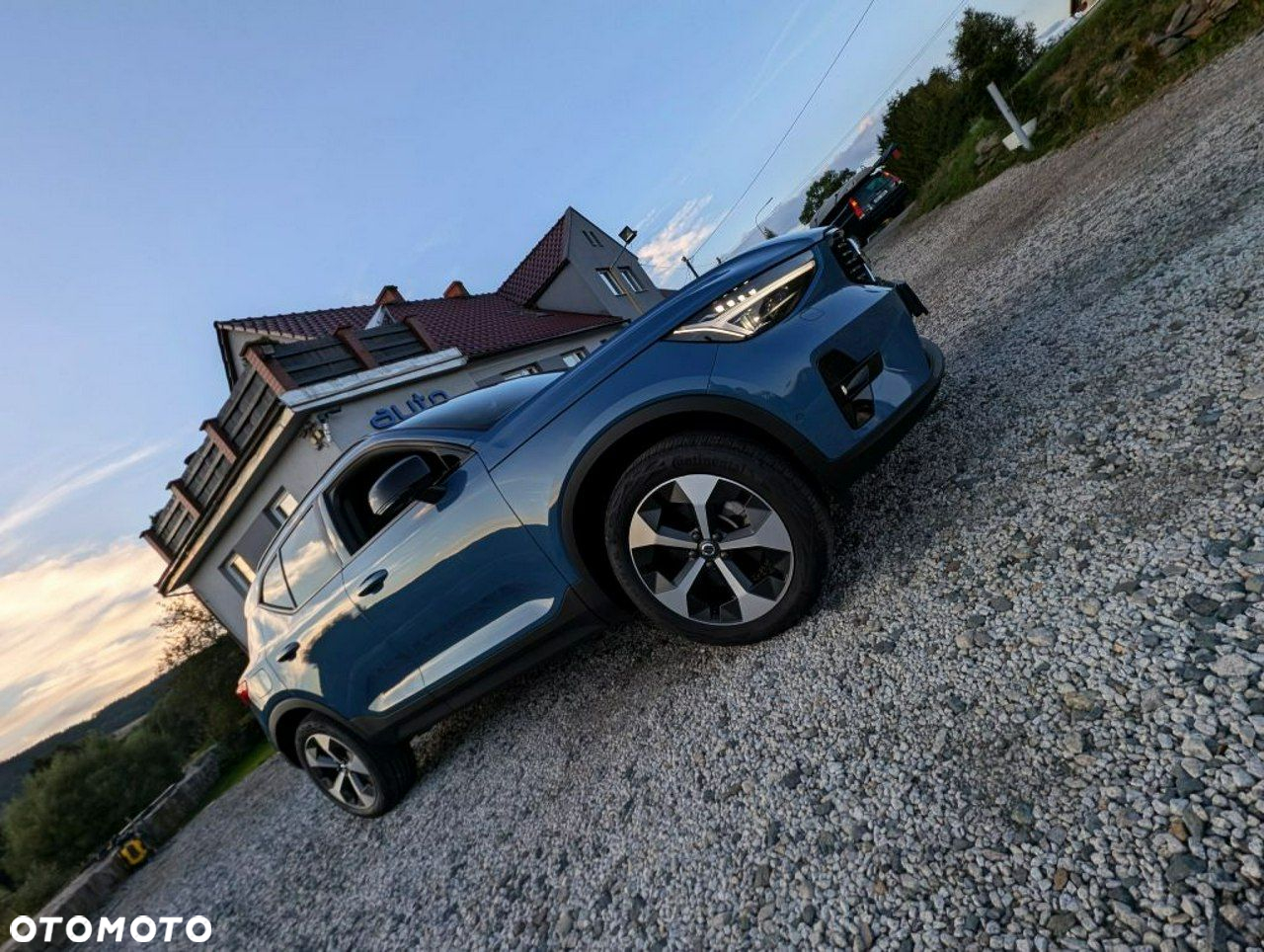 Volvo XC 40 B3 Plus Dark - 19