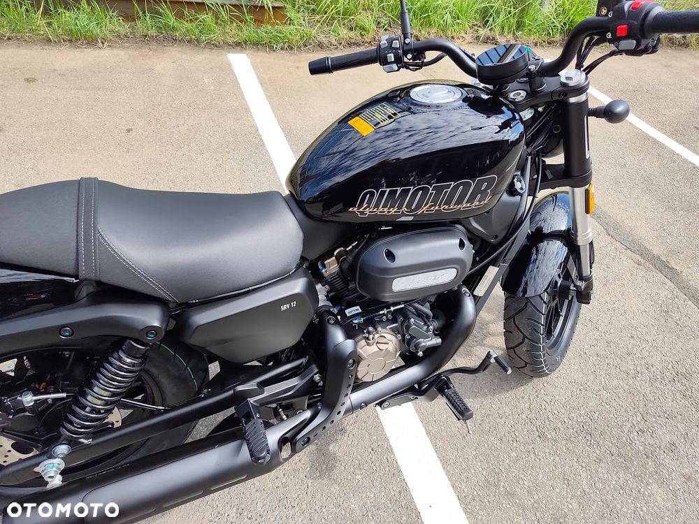 QJMOTOR SRV 125 - 10
