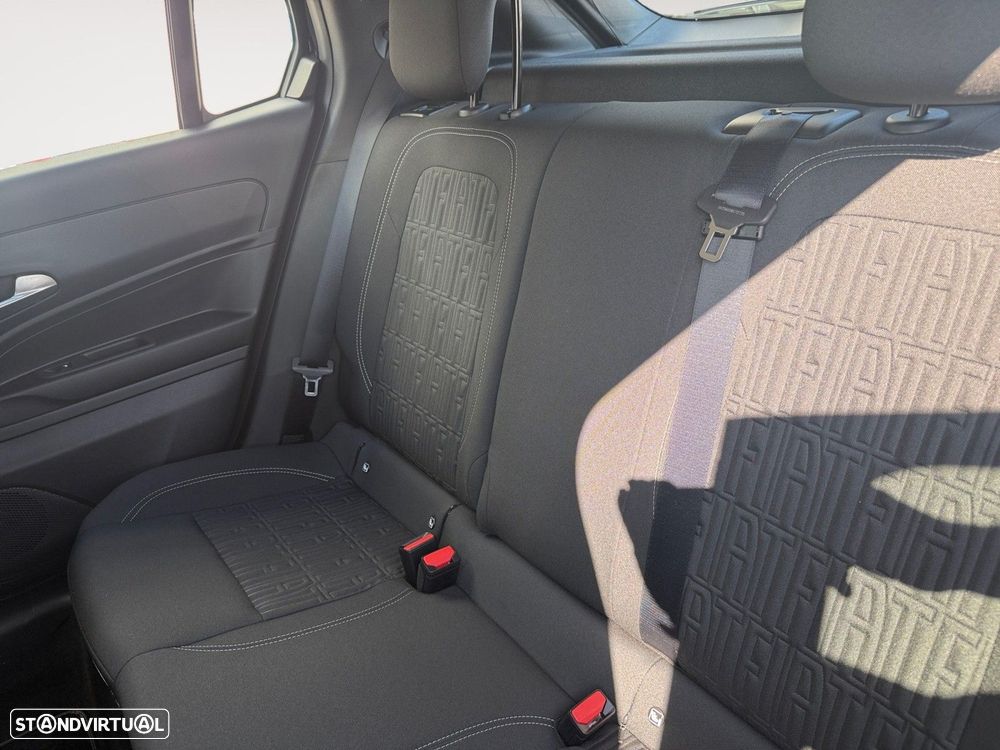 Fiat 600 1.2 Hybrid Icon — fotografia 13