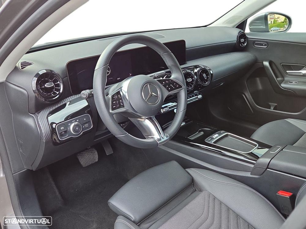 Mercedes-Benz A 250 e - 11