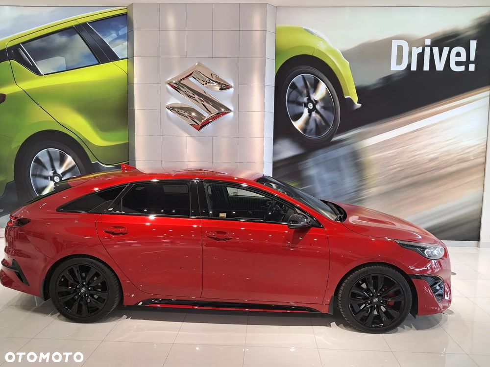 Kia ProCeed - 4