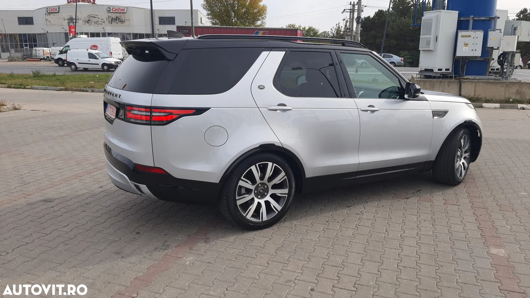 Land Rover Discovery - 32