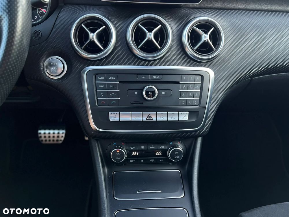 Mercedes-Benz Klasa A 250 4Matic 7G-DCT AMG Line - 22