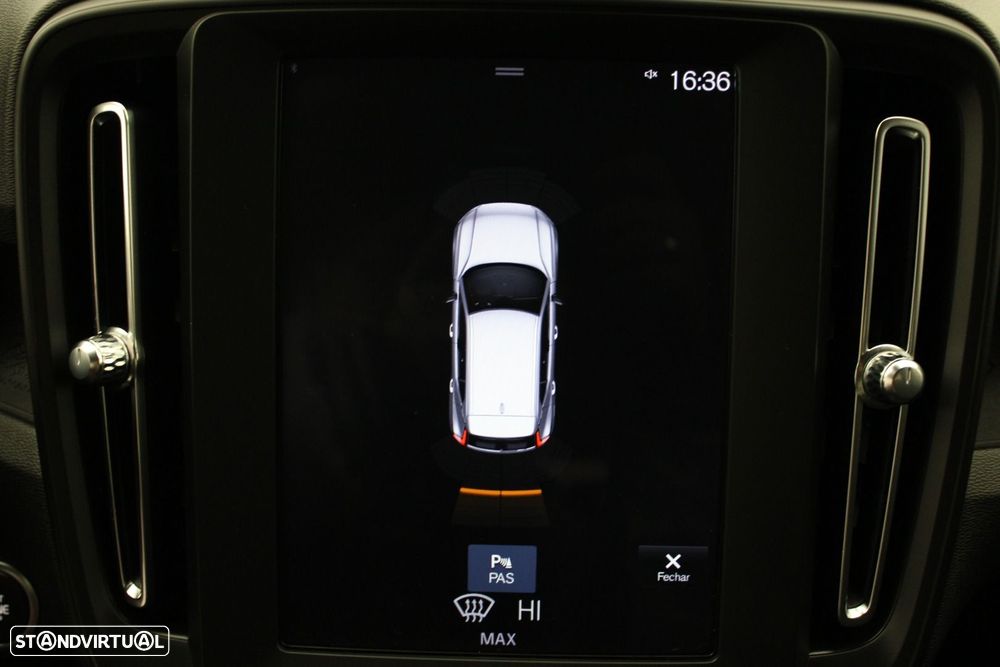 Volvo XC 40 2.0 D3 - 20