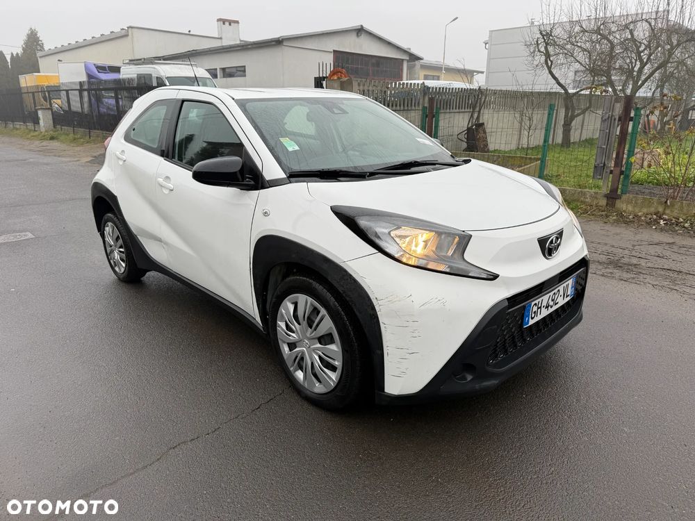Toyota Aygo X 1.0 VVT-i X-play - 5
