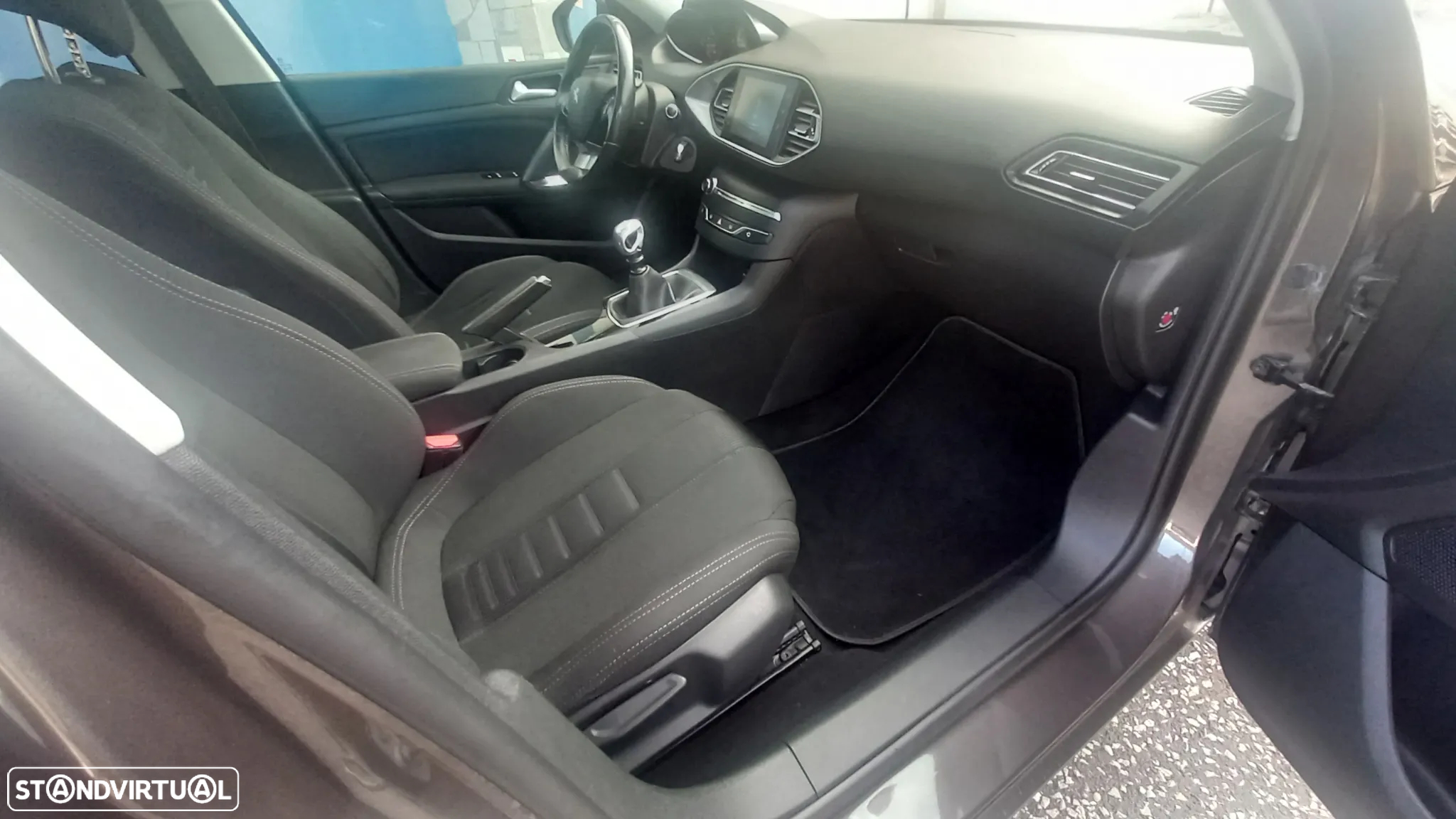 Peugeot 308 SW 1.6 BlueHDi Allure - 28