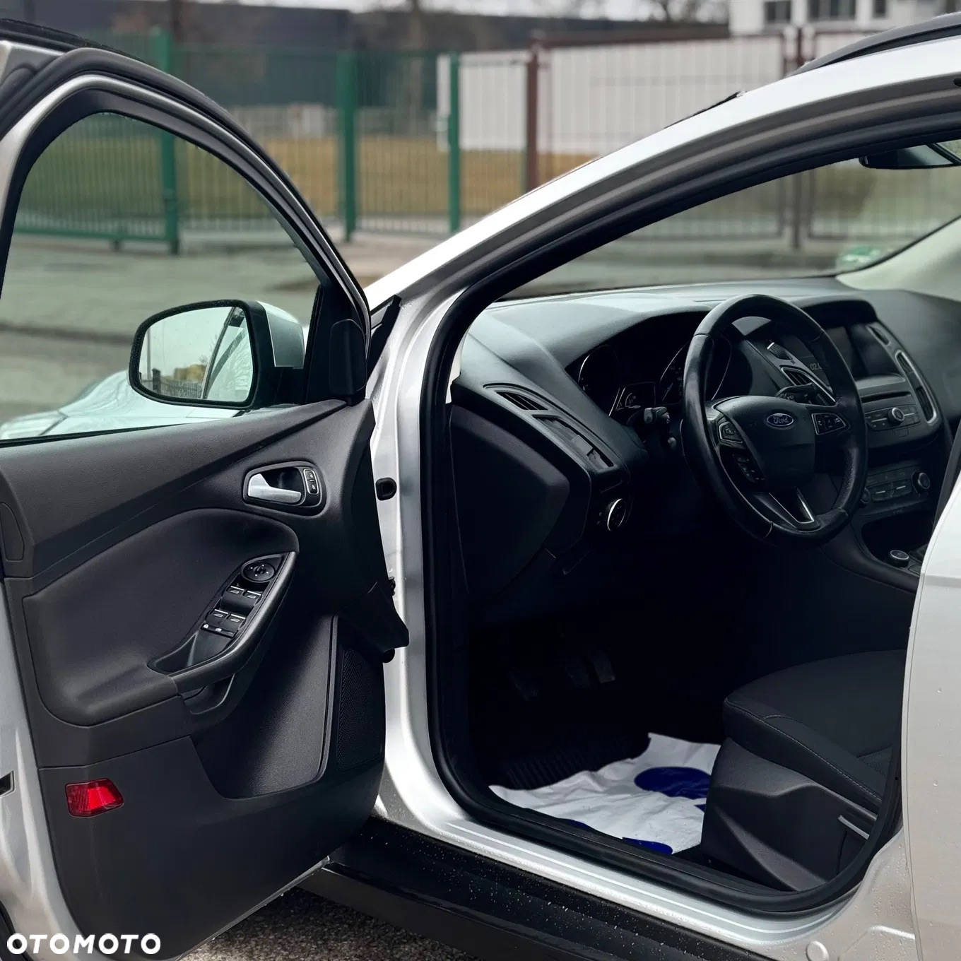 Ford Focus - 9