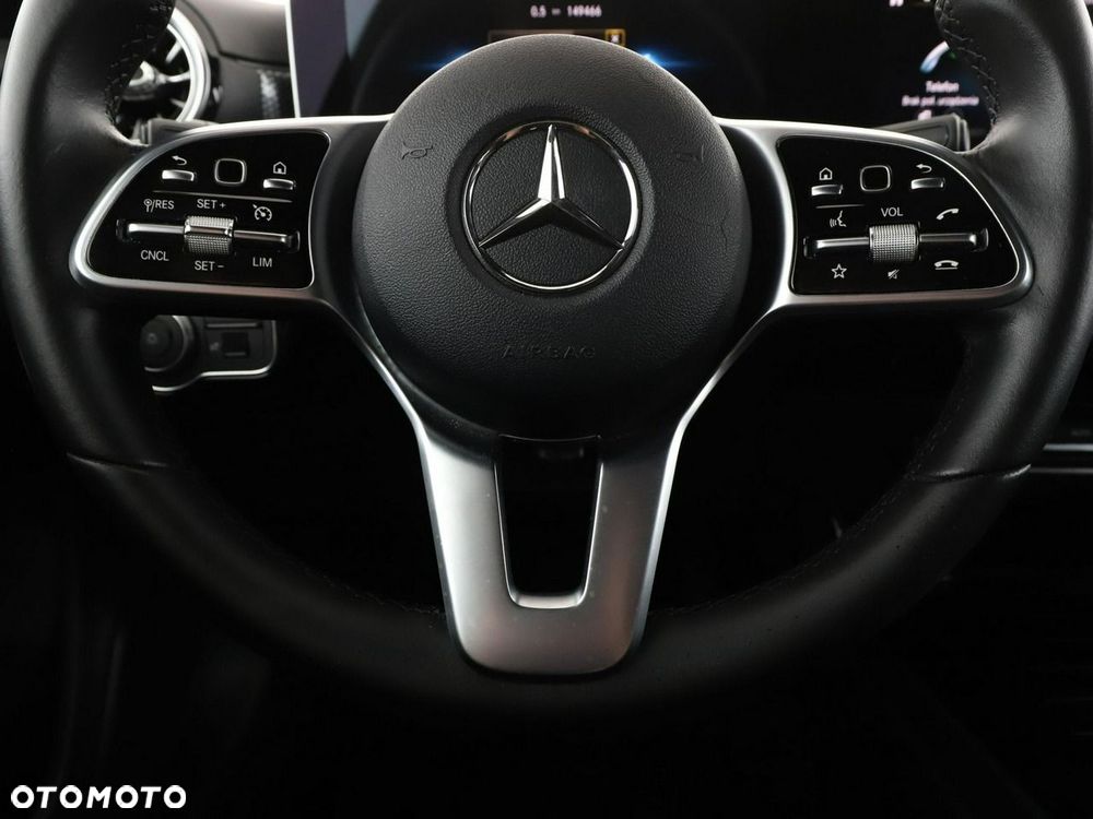 Mercedes-Benz Klasa A 200 7G-DCT - 22