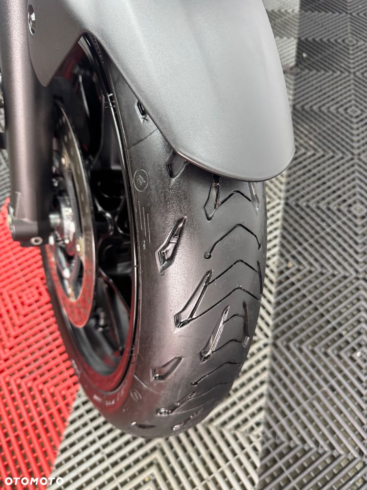 Yamaha MT - 37