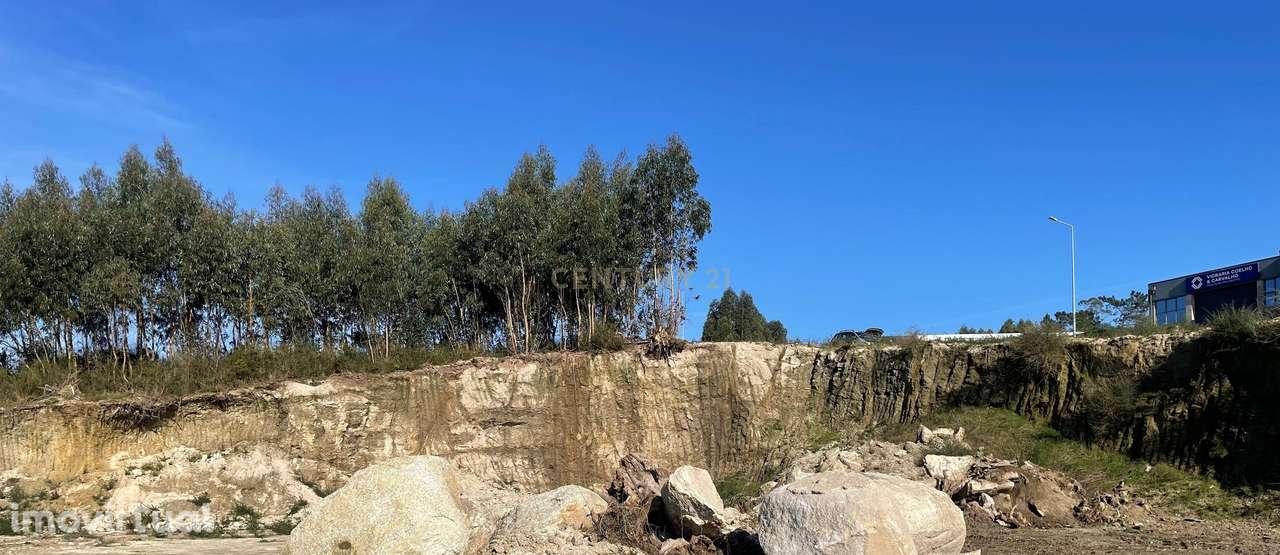 Lote de terreno industrial com 2017m2, no Polo 6, em Freamunde, Paços - Grande imagem: 3/34