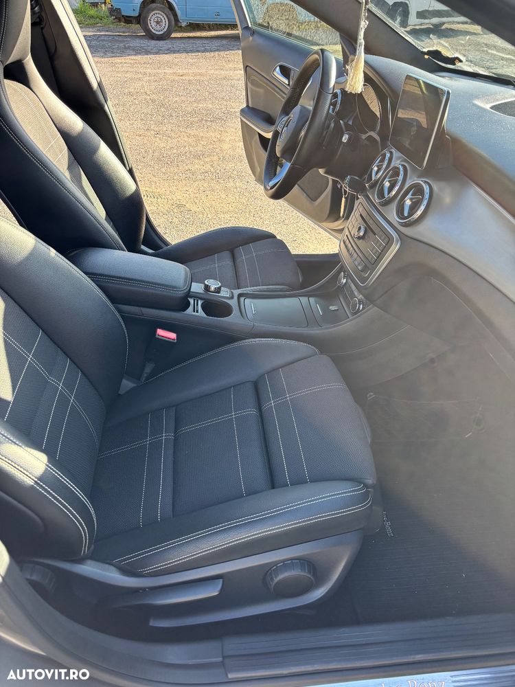 Mercedes-Benz GLA 220 d 7G-DCT - 8