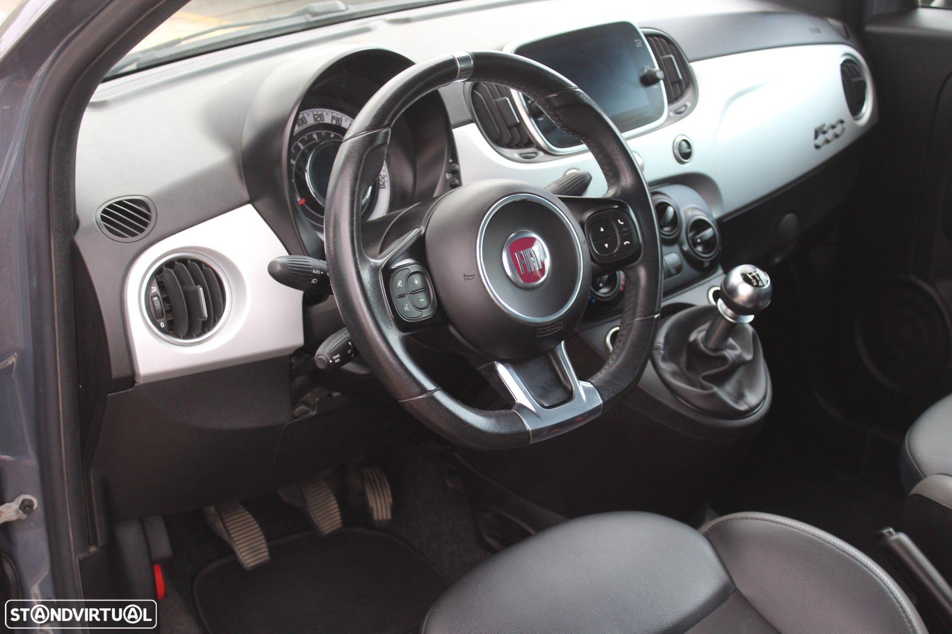 Fiat 500C 1.0 Hybrid Connect - 11