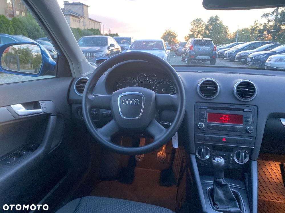 Audi A3 Sportback 1.6 Attraction - 29