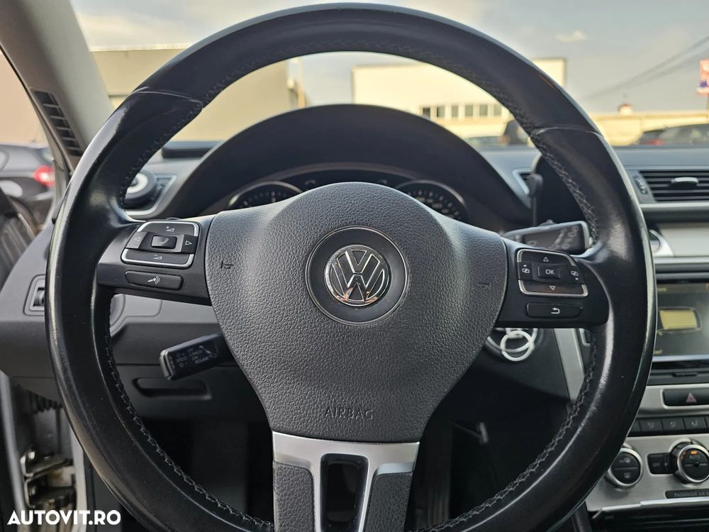 Volkswagen Passat Variant 2.0 TDI BlueMotion Technology Highline DSG - 10