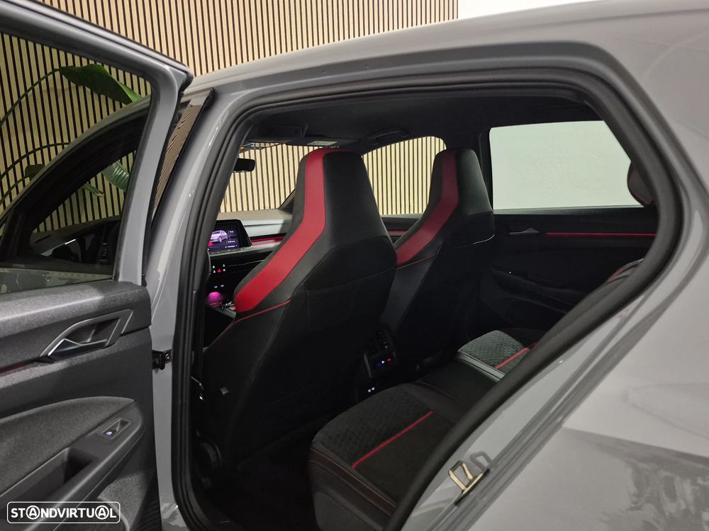 VW Golf 2.0 TSI OPF DSG GTI Clubsport - 37