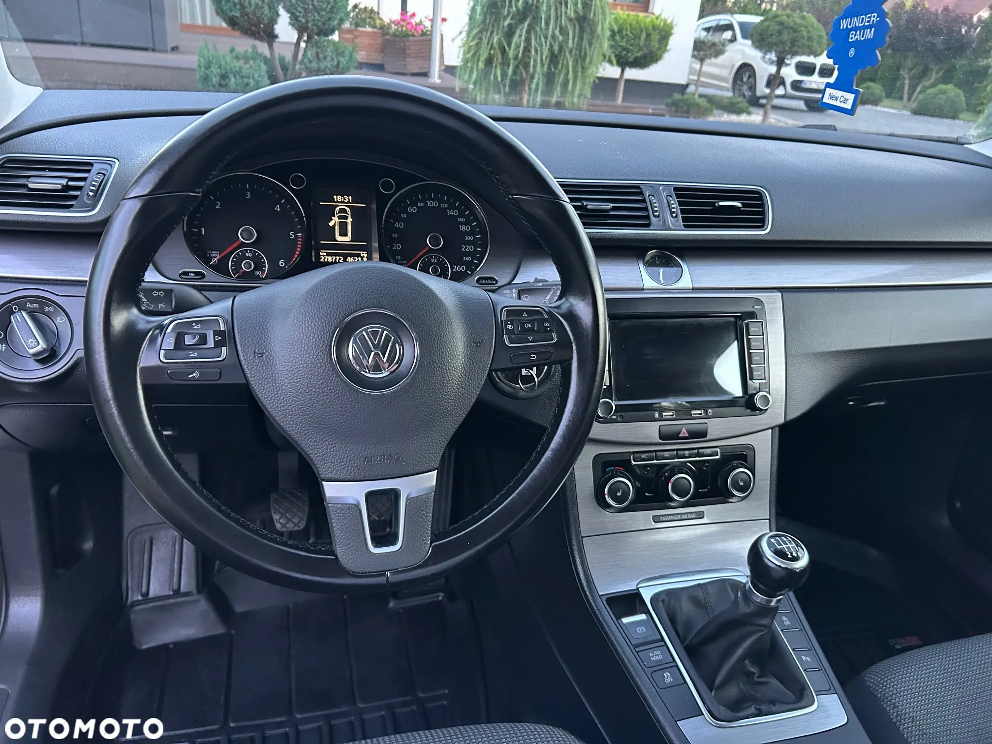 Volkswagen Passat 2.0 TDI Comfortline - 12