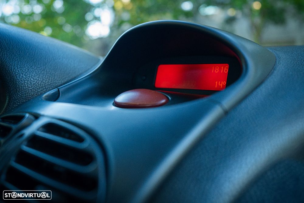 Peugeot 206 - 10