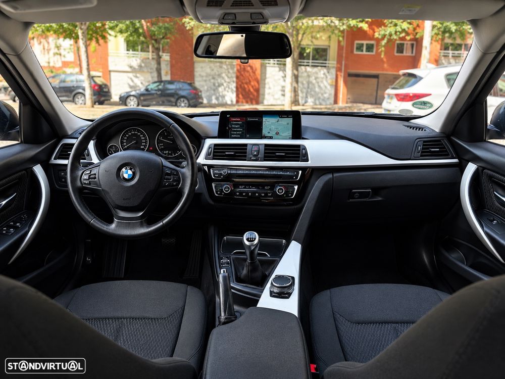 BMW 318 d - 8