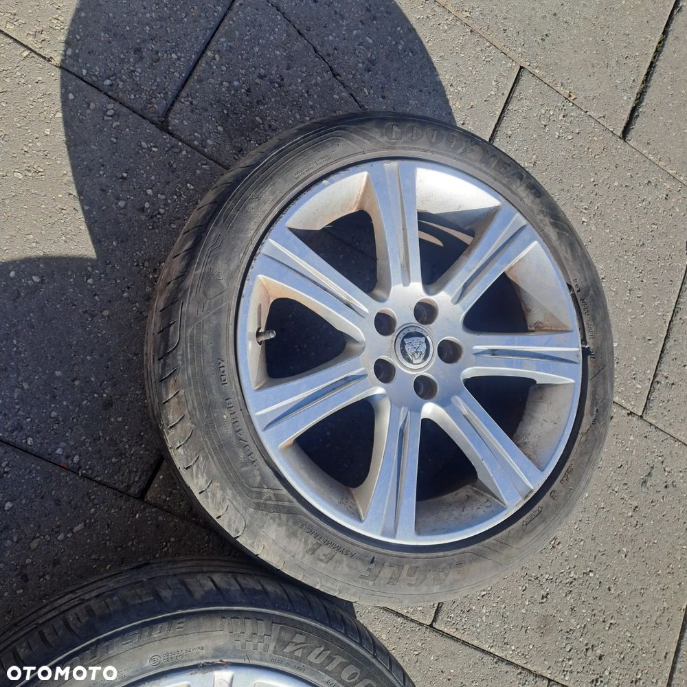 Jaguar J10 XF X250 alumfelgi 18 cali  5x108 - 6