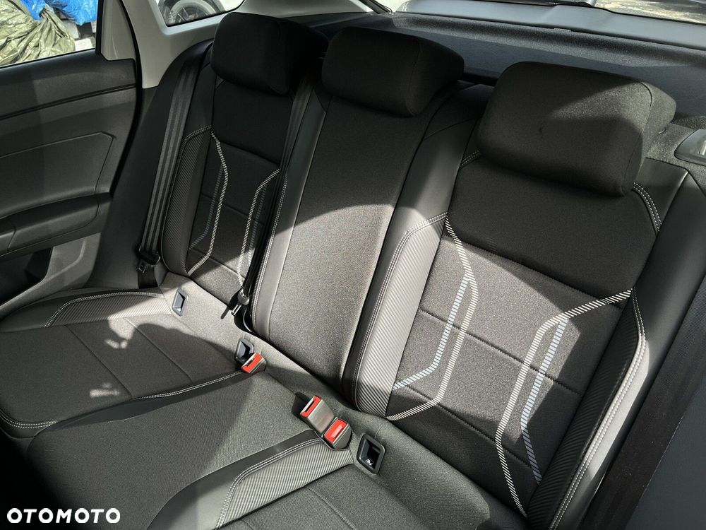 Volkswagen Taigo - 26