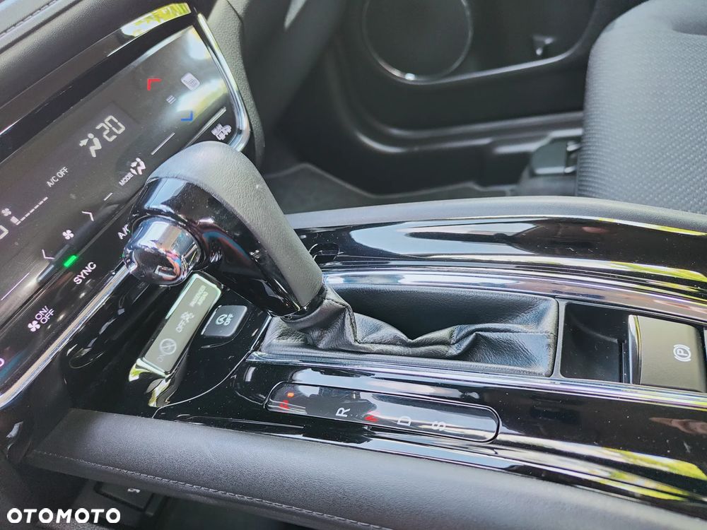 Honda HR-V 1.5 i-VTEC CVT Elegance - 24