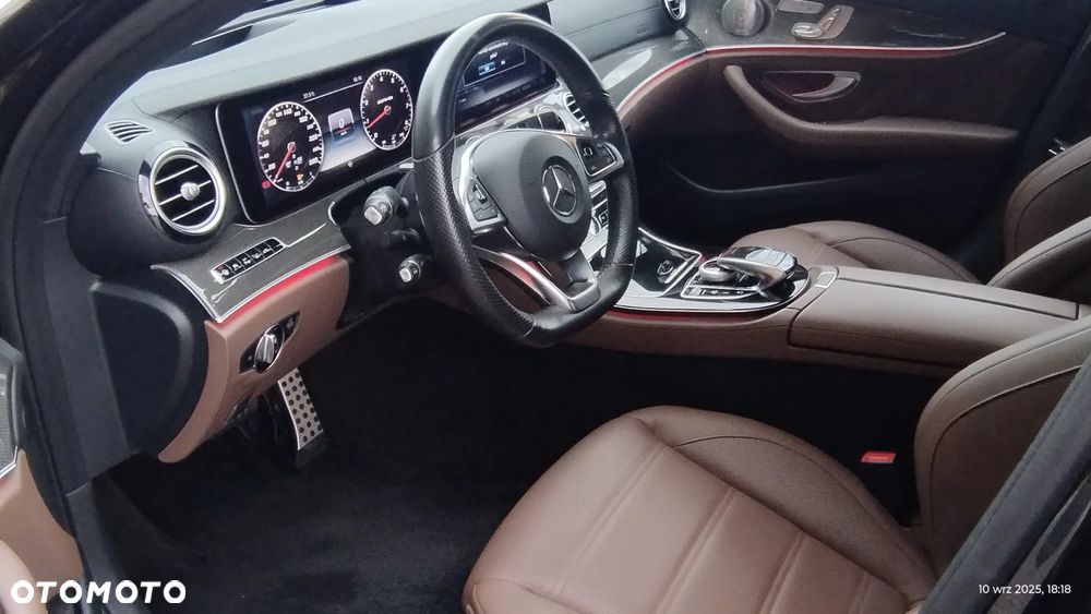 Mercedes-Benz Klasa E 43 AMG 4-Matic - 9