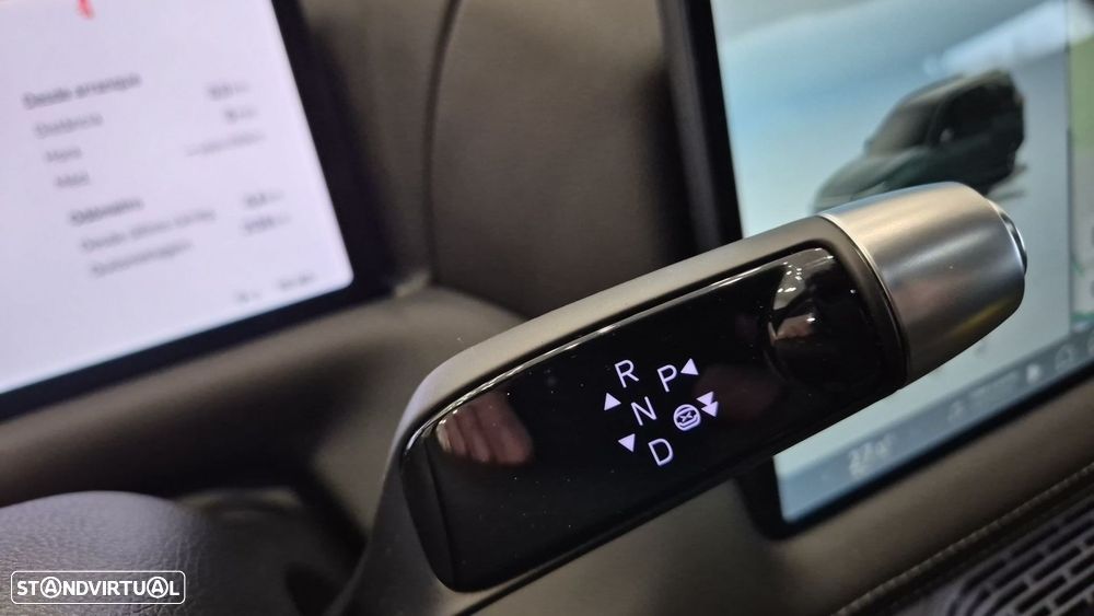 Xpeng G9 93.1 kWh AWD Performance+Gan.de Reboque+Pre.Seat&Au. P. - 16