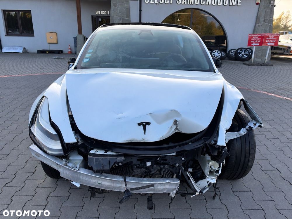 Tesla Model 3 2019 photo 2