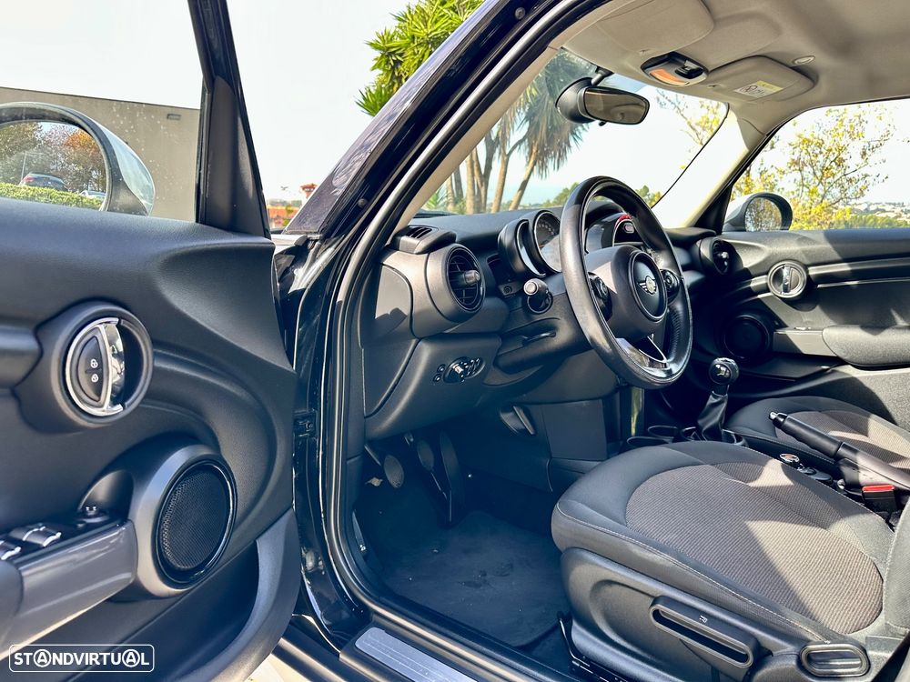 MINI 5 Portas One D - 20