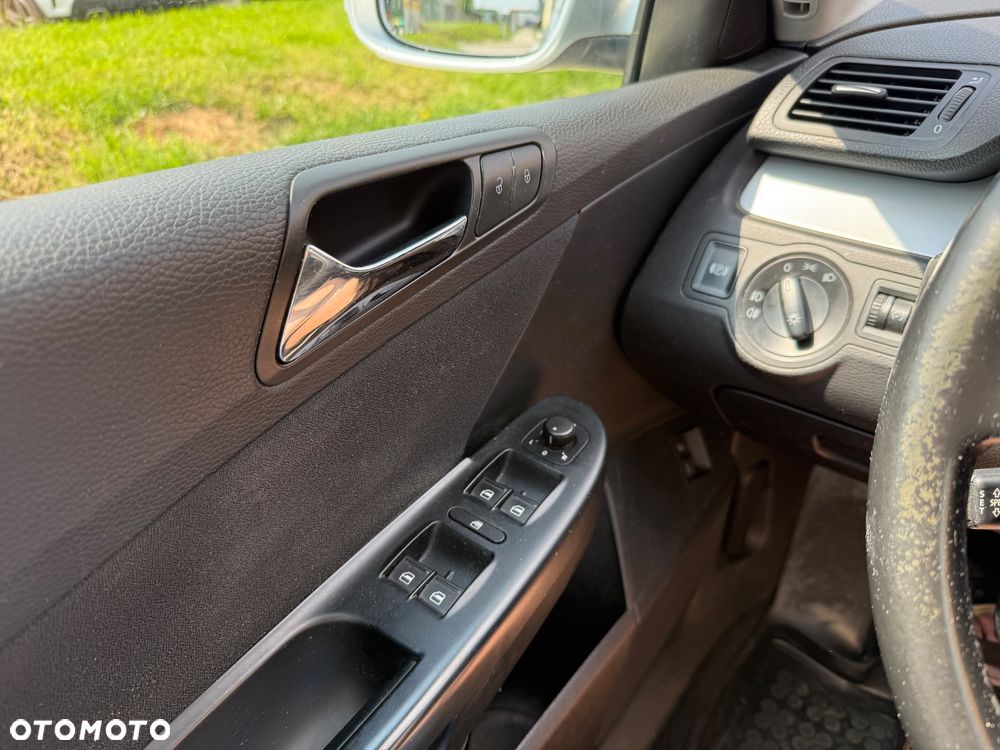Volkswagen Passat 2.0 TDI Comfortline - 18