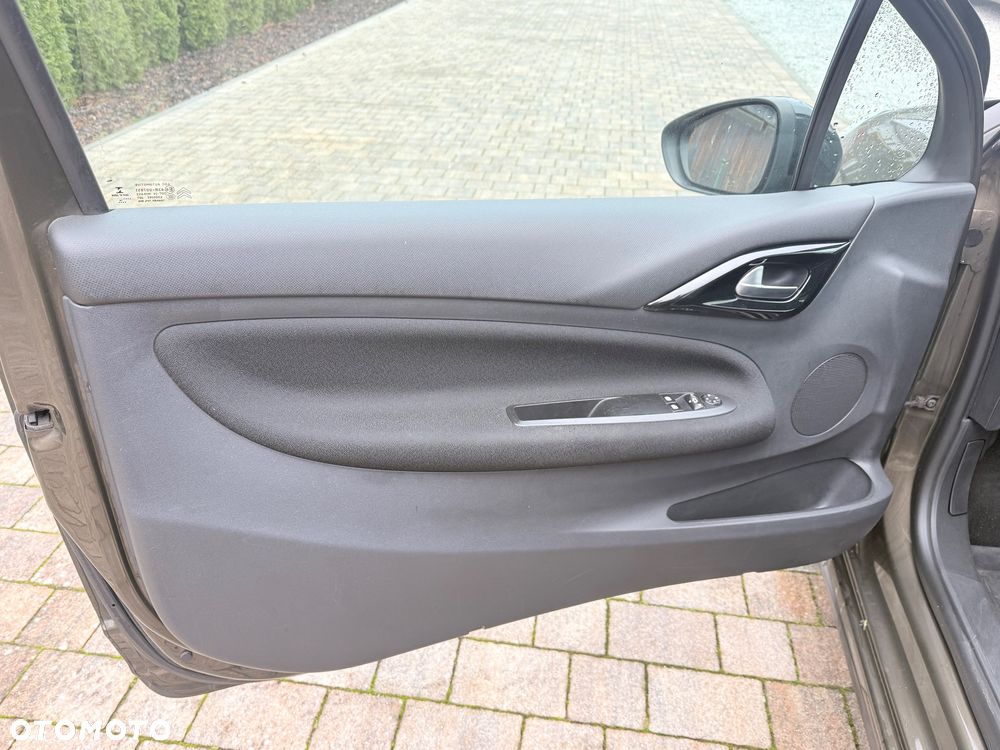 DS Automobiles DS 3 - 16