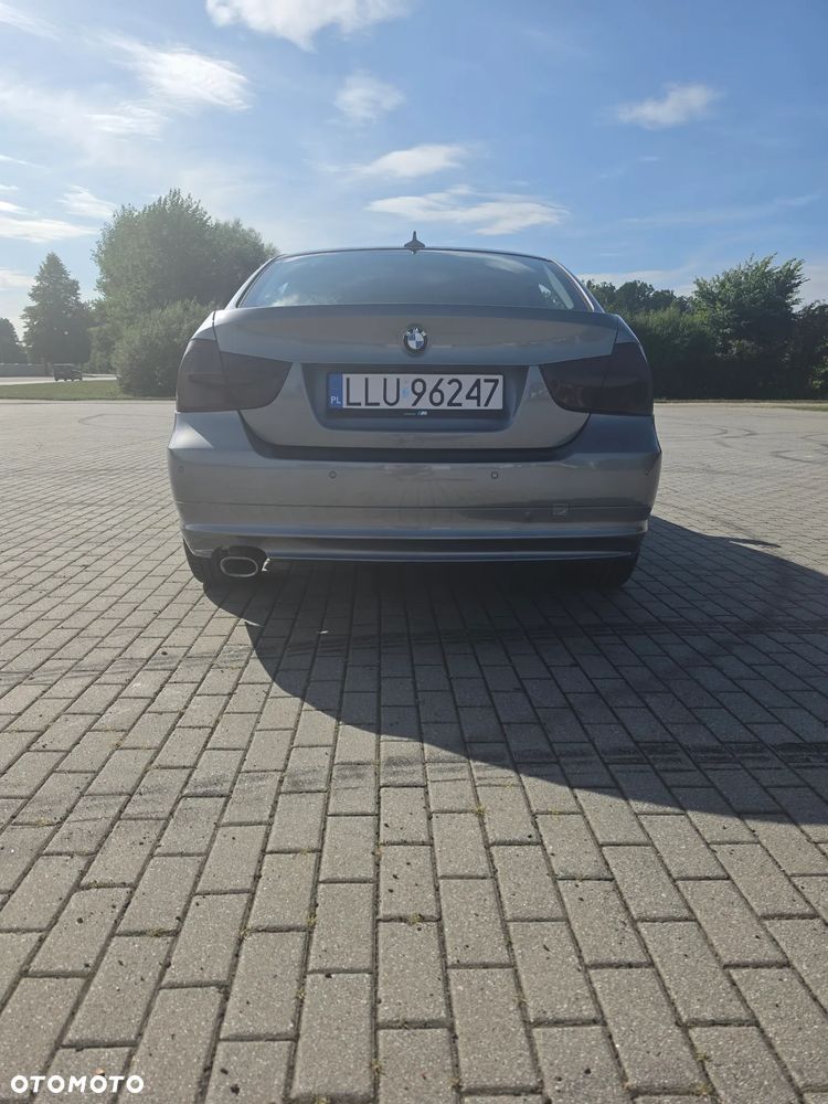 BMW Seria 3 320d xDrive DPF - 5