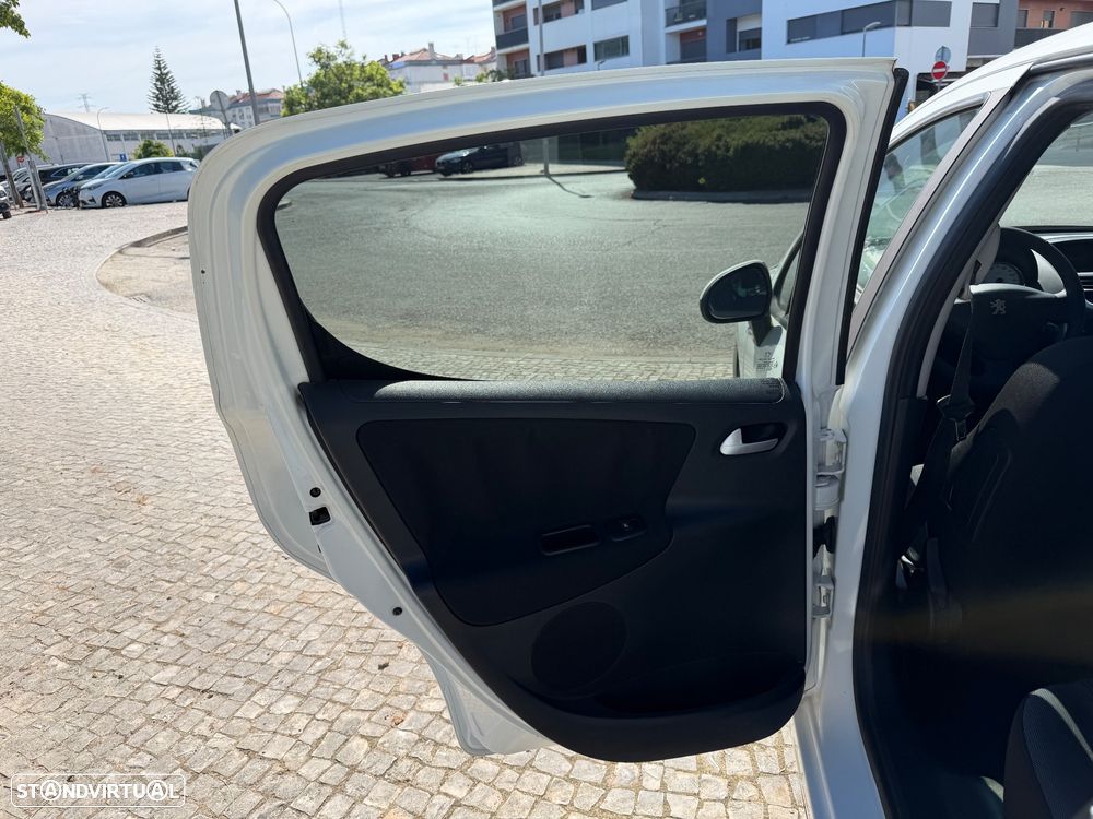 Peugeot 207 1.4 VTi Active - 20