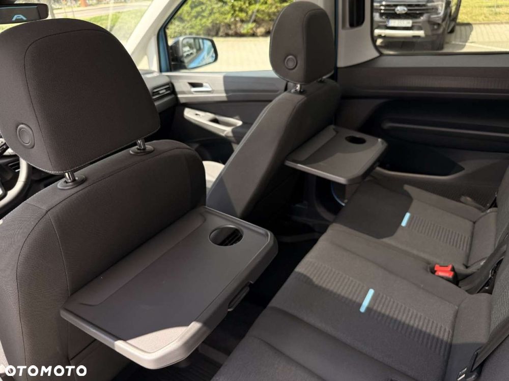 Ford Tourneo Connect Grand - 23