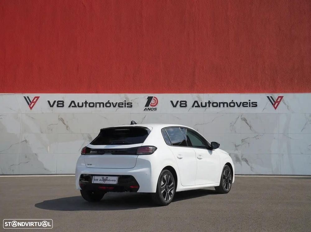 Peugeot 208 - 5