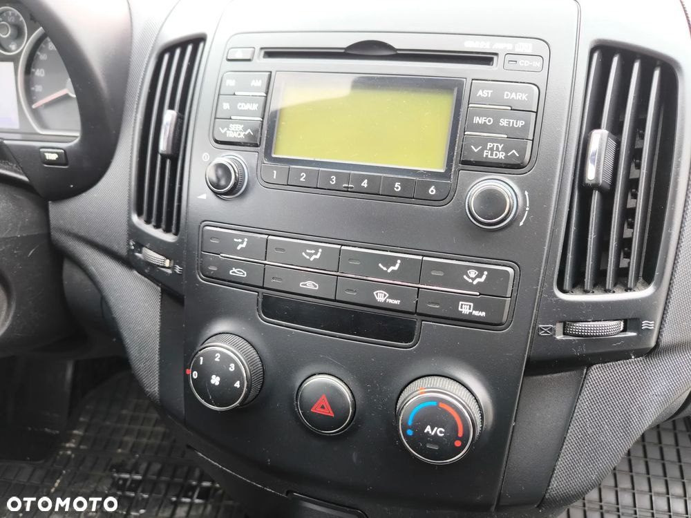 Hyundai i30 1.4 Classic + - 21