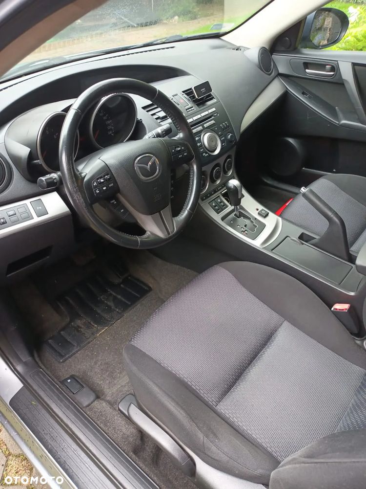 Mazda 3 2.0 Exclusive + - 10