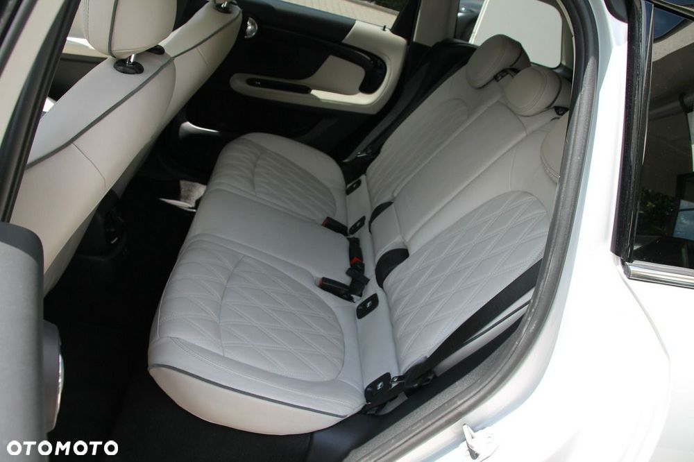 MINI Countryman - 16