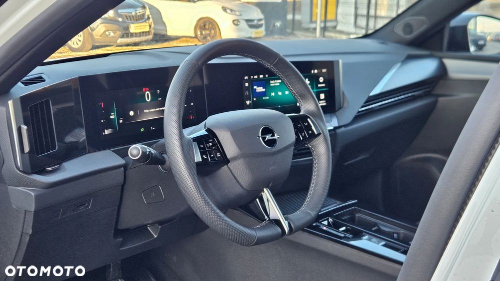 Opel Astra 1.2 T GS S&S - 13