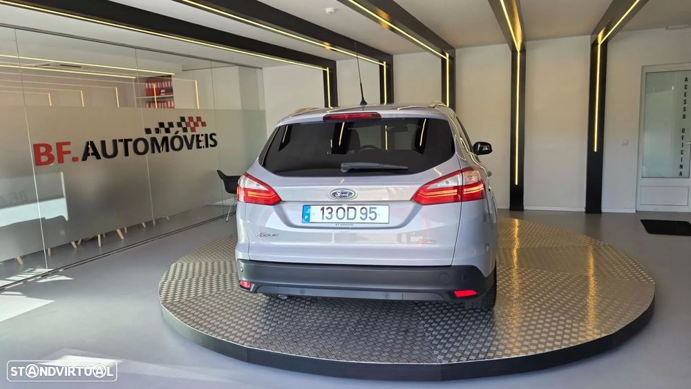Ford Focus SW 1.6 TDCi Titanium - 18