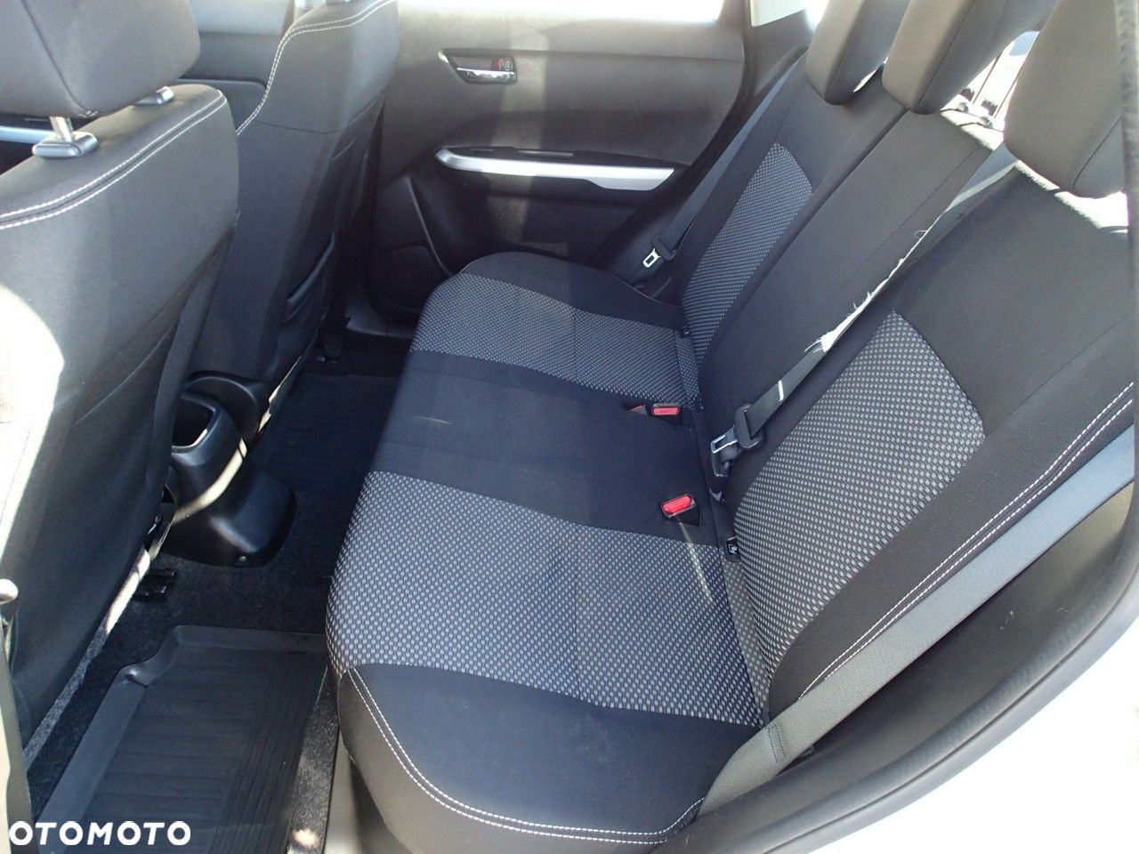 Suzuki Vitara 1.6 Comfort 2WD - 10