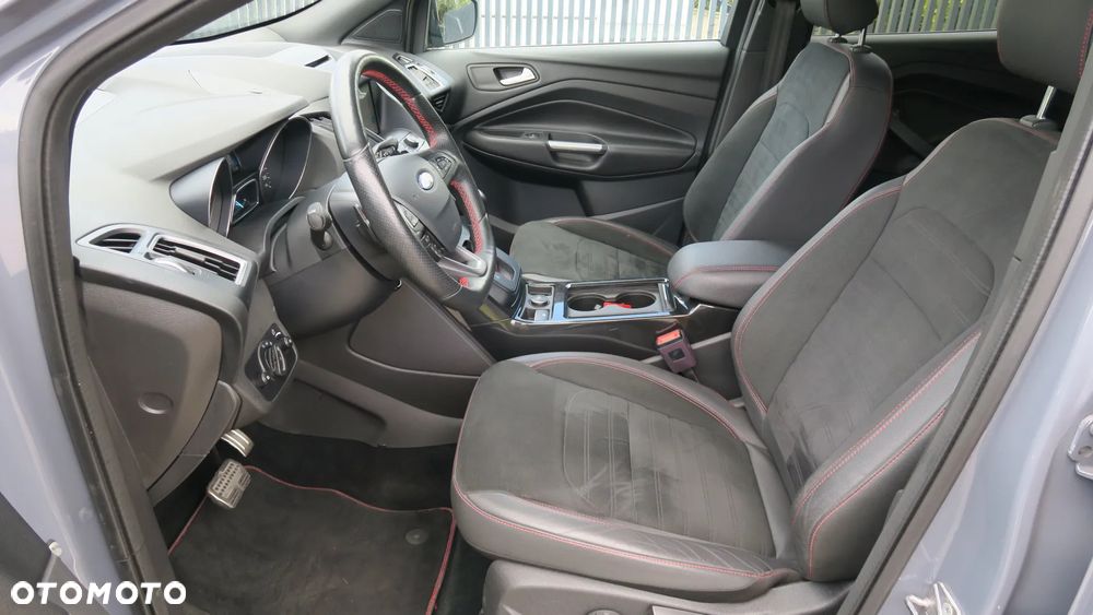 Ford Kuga - 23