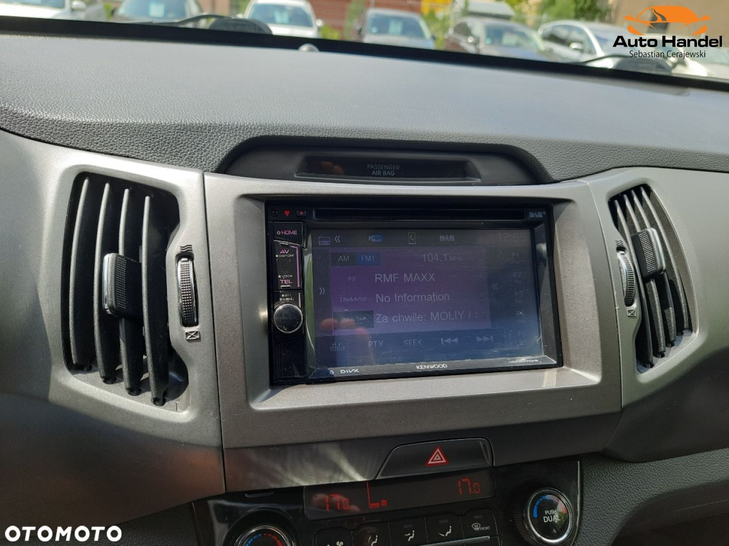 Kia Sportage - 16