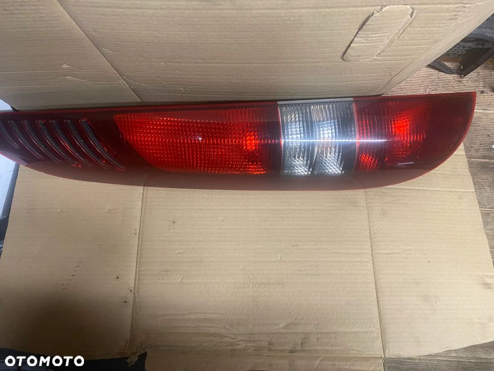 LAMPA TYLNA PRAWA MERCEDES VANEO W414 A4148200064 - 6