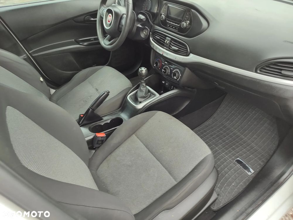 Fiat Tipo 1.4 16V Easy - 18