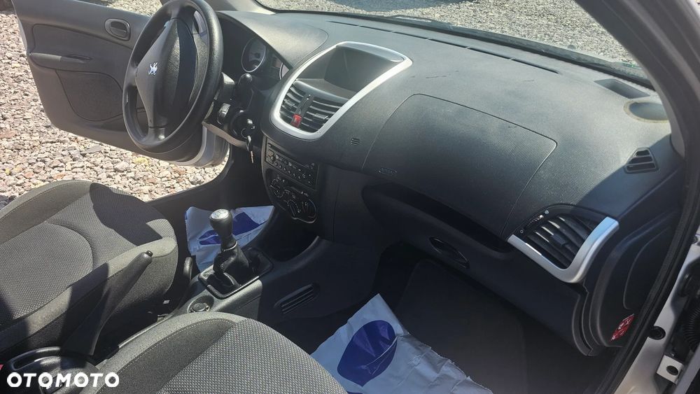 Peugeot 206 plus - 17