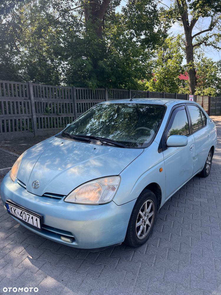 Toyota Prius - 2