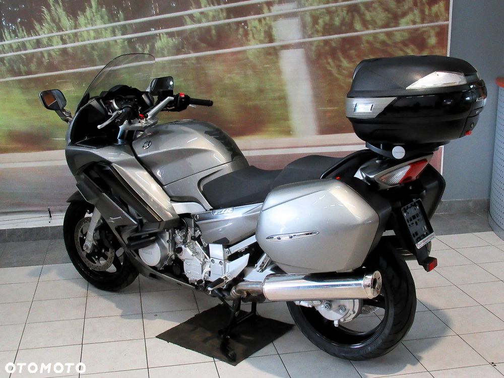 Yamaha FJR - 4